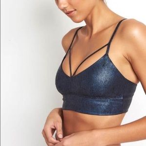 Alo Yoga Spotlight Bra